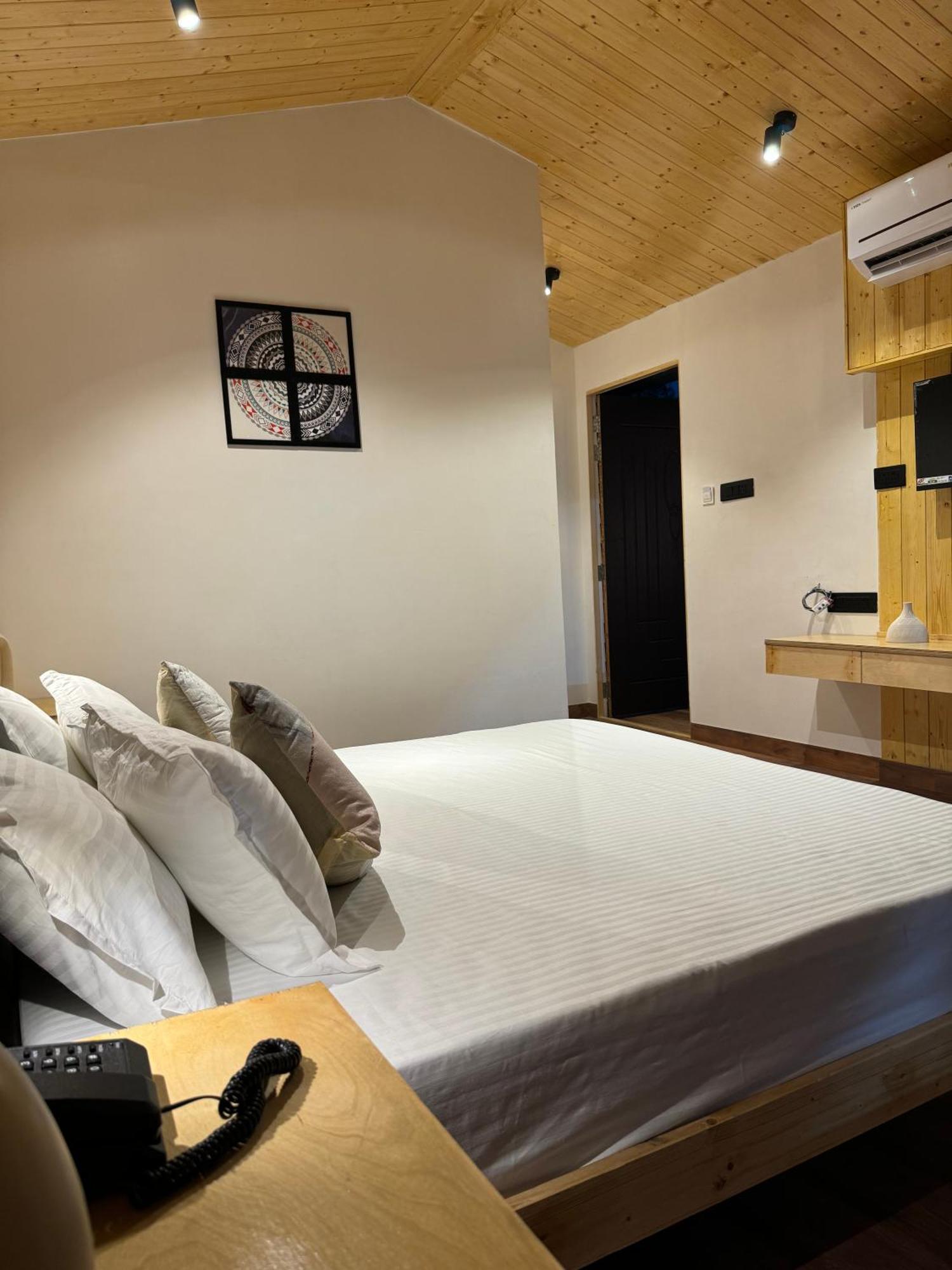 Hotel North Woods - Best Boutique Hotel In Haldwani Naini Tāl Exterior foto